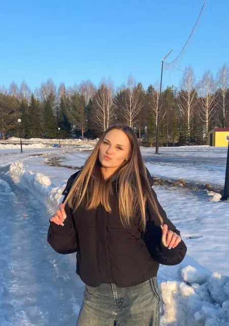 Я Кристина, 21, знакомлюсь на одну ночь в Москве