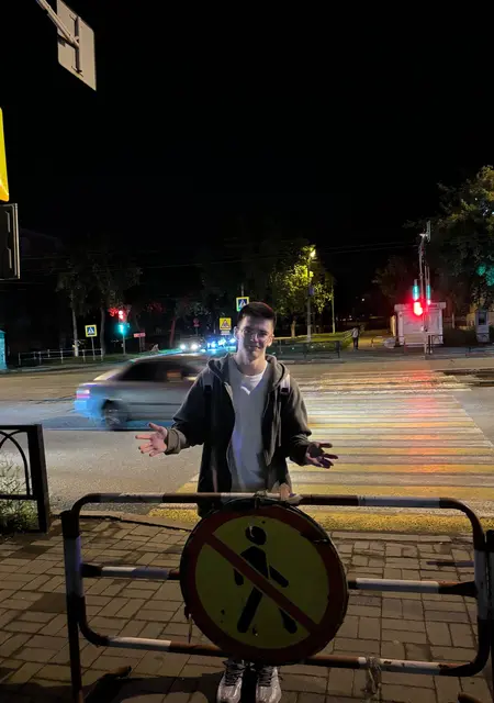 Nikita из Екатеринбурга, мне 20, познакомлюсь для открытые отношения