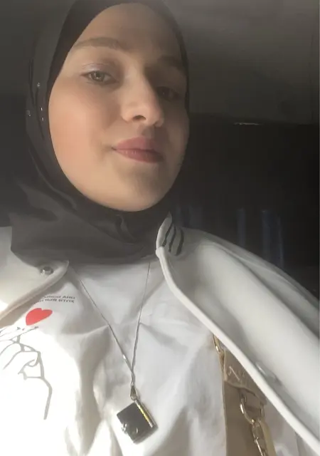 Я Азинат, 22, знакомлюсь для общения в Ставрополе