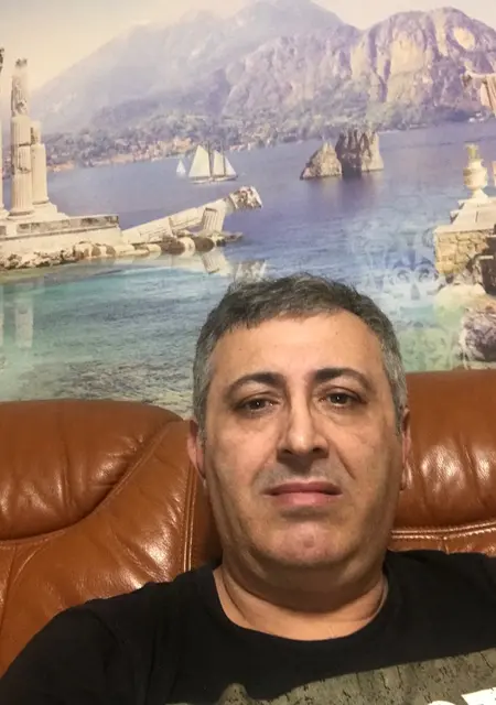 Козмас из Краснодара, мне 48, познакомлюсь на одну ночь