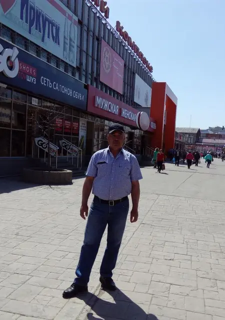 Я Роман, 61, знакомлюсь на одну ночь в Иркутске