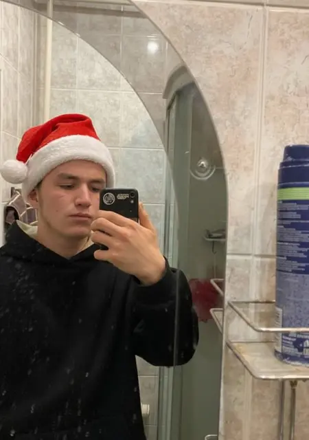 Aldiyr из Санкт-Петербурга, мне 20, познакомлюсь для постоянных отношений