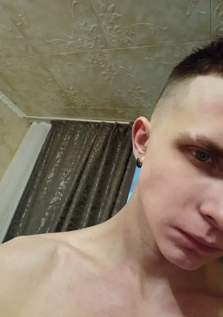 Александр из Полевского, ищу на сайте знакомства на одну ночь