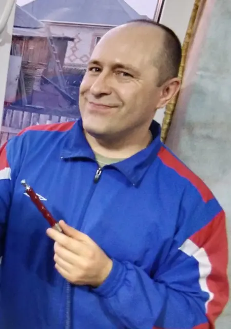 Андрей из Ялуторовска, ищу на сайте постоянные отношения