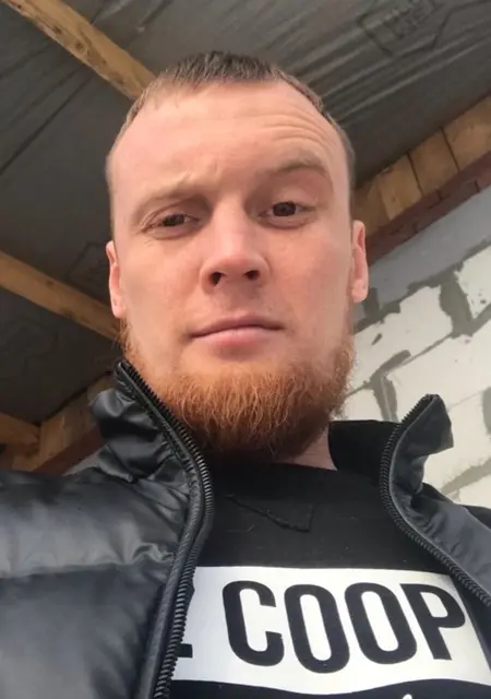 Я Андрей, 34, из Екатеринбурга, ищу знакомство для приятного времяпровождения
