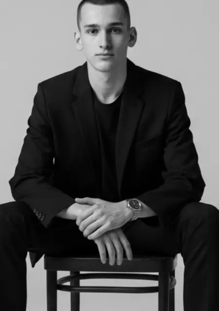 Я Кирилл, 19, из Иркутска, ищу знакомство для открытые отношения