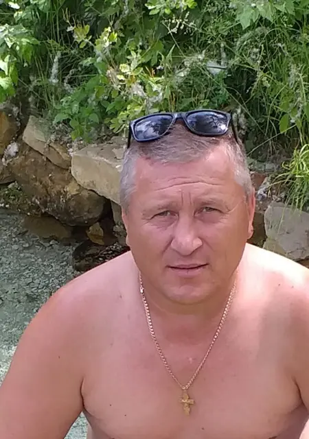 Алекс из Элисты, мне 50, познакомлюсь для приятного времяпровождения