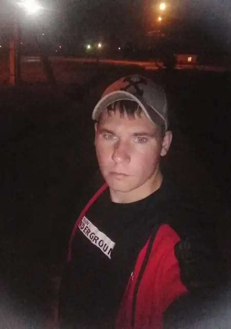 Я Pavel, 34, знакомлюсь для постоянных отношений в Ужуре