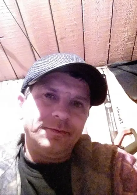 Александр из Мирного, ищу на сайте знакомства на одну ночь