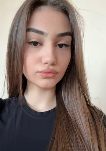 Я Арина, 26, знакомлюсь на одну ночь в Курске