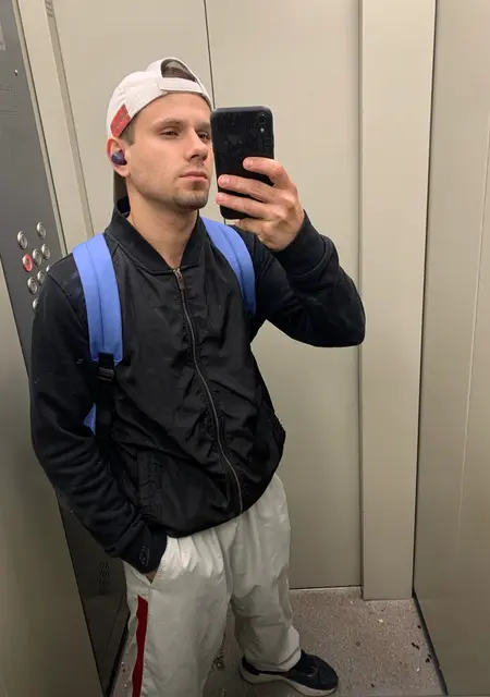 Максим из Домодедова, мне 29, познакомлюсь для дружбы