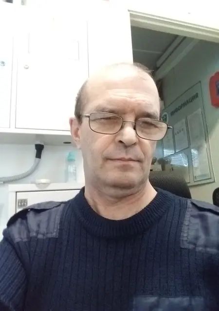 Я Валера, 56, из Нижневартовска, ищу знакомство для приятного времяпровождения