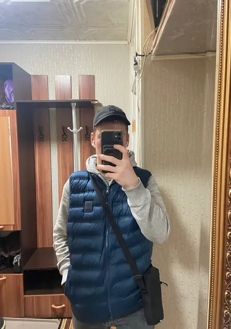 Я Богдан, 19, из Твери, ищу знакомство для постоянных отношений