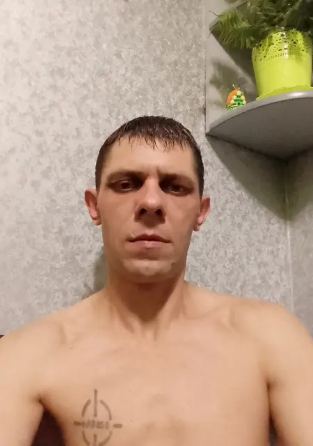 Я Иван, 38, из Лисок, ищу знакомства без обязательств