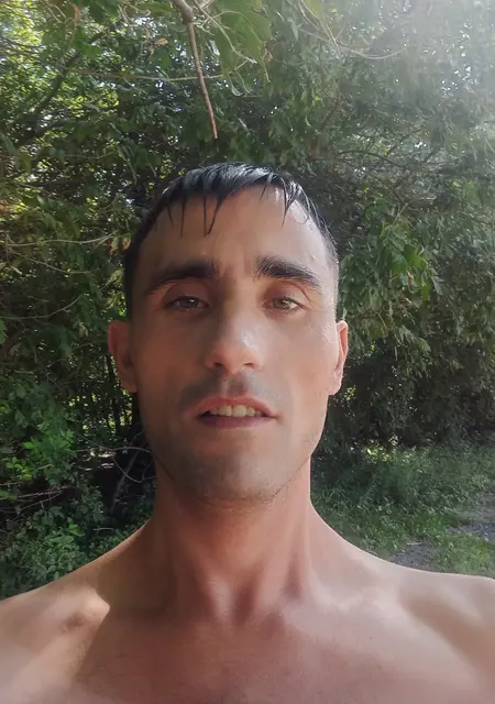 Я Вадим, 39, из Брянска, ищу знакомства без обязательств