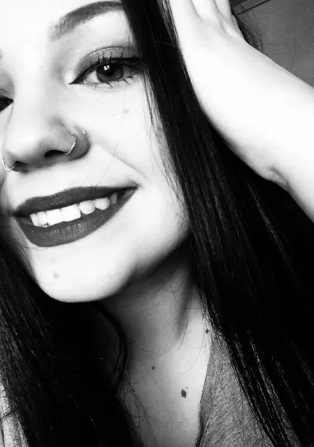 Я Карина, 24, из Петрозаводска, ищу знакомство для постоянных отношений