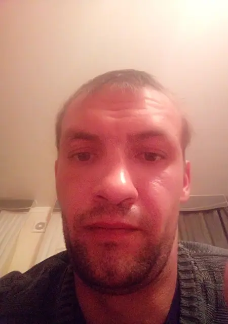 Сергей из Ярцева, мне 41, познакомлюсь на одну ночь