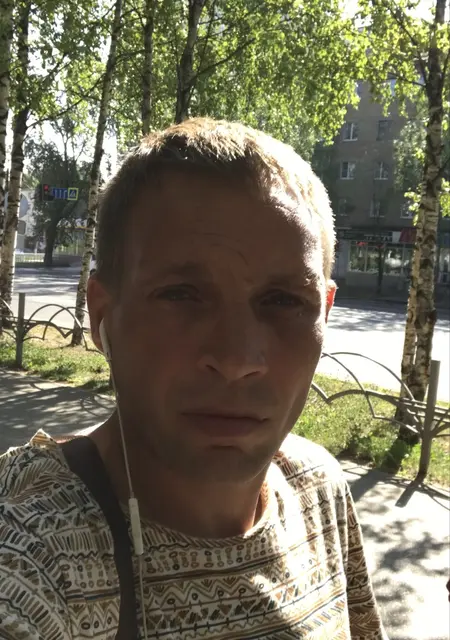 Я Александр, 40, из Санкт-Петербурга, ищу знакомства без обязательств