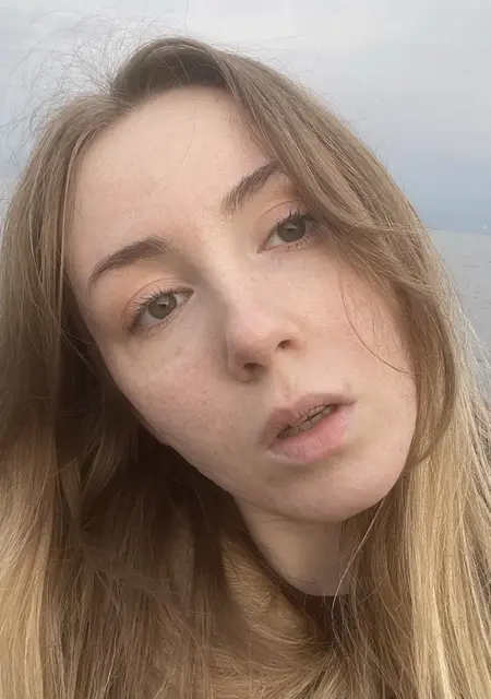 Я Александра, 20, из Санкт-Петербурга, ищу знакомства без обязательств