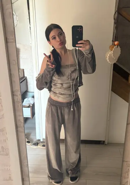 Я Vika, 26, из Томска, ищу знакомство для общения