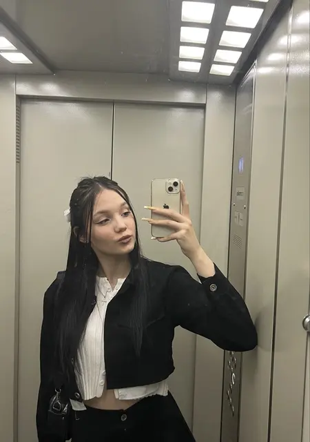Ксю из Москвы, ищу на сайте знакомства на одну ночь