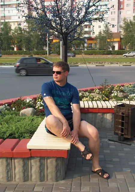 Я Дмитрий, 43, из Сургута, ищу знакомства без обязательств