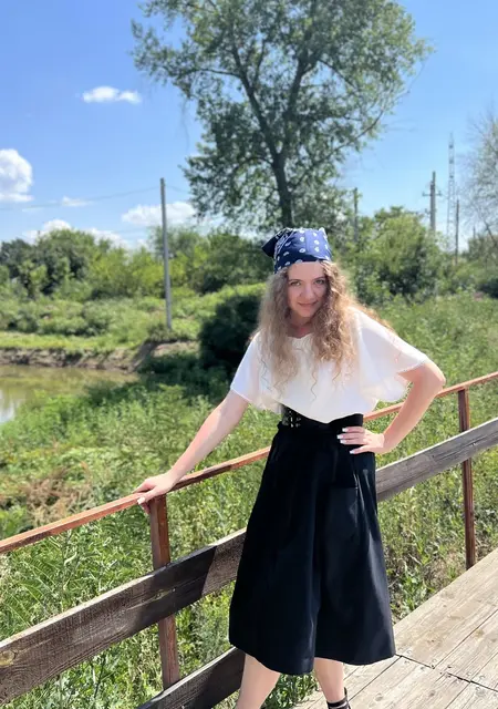 Я Ника, 23, из Астрахани, ищу знакомства без обязательств