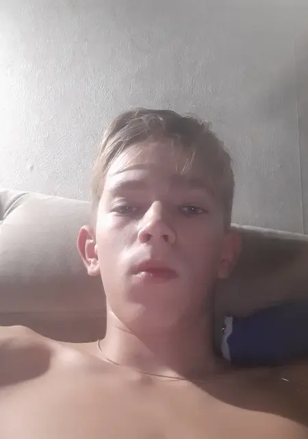 Богдан из Тихвина, мне 25, познакомлюсь без обязательств