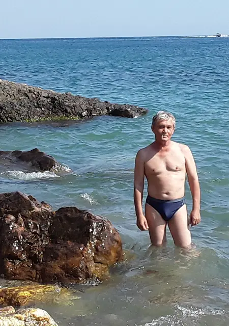 Я Серж, 57, из Севастополя, ищу знакомства без обязательств