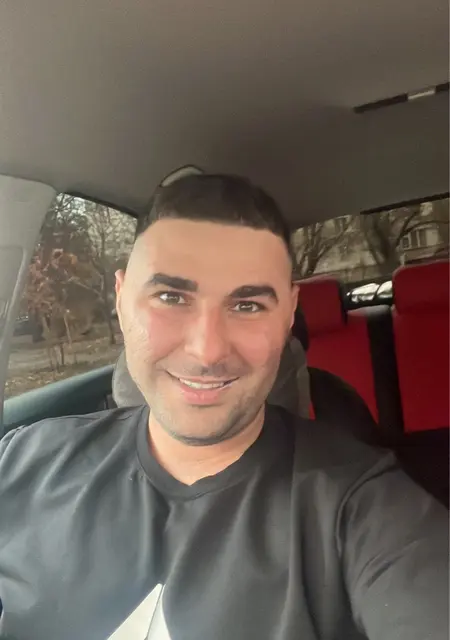 Я Игорь, 33, из Набережных Челнов, ищу знакомство для открытые отношения