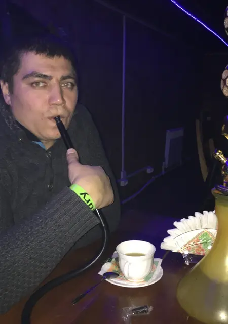 Ildar из Зверева, ищу на сайте открытые отношения