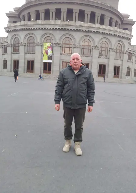 Я Олег, 58, знакомлюсь без обязательств в Балахне