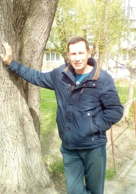 Я Дима, 50, из Березовского, ищу знакомство для постоянных отношений