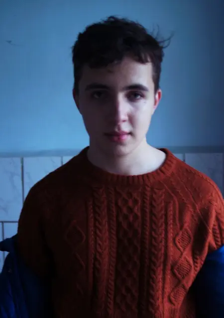 Иван из Курска, мне 18, познакомлюсь для открытые отношения