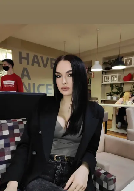 Даша из Харькова, ищу на сайте приятное времяпровождение