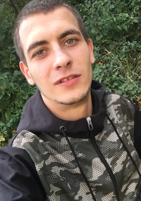 Николай из Екатеринбурга, ищу на сайте знакомства на одну ночь