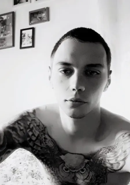 Владимир из Астрахани, ищу на сайте знакомства на одну ночь