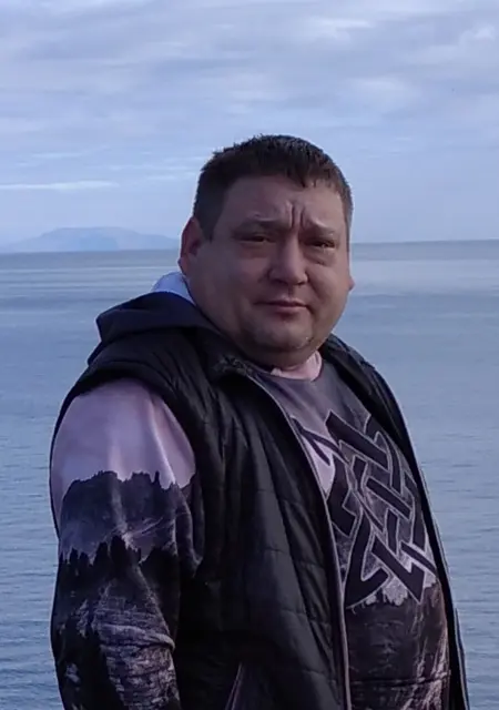 Сергей з Луганська, мені 47 років, познайомлюсь на одну ніч