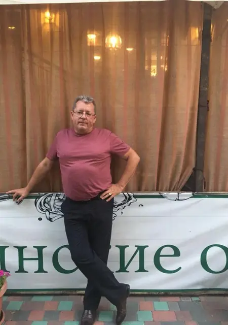 Я Олег, 57, знакомлюсь без обязательств в Волгограде