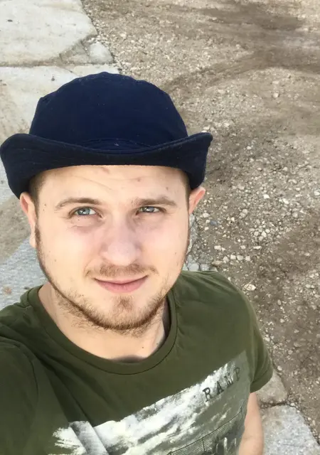 Я Алексей, 30, из Курска, ищу знакомство для приятного времяпровождения