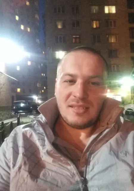 Ден из Лангепаса, мне 36, познакомлюсь на одну ночь