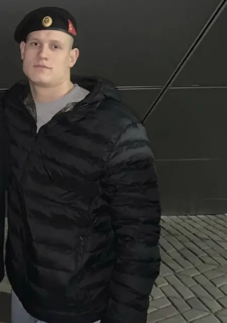 Я Алексей, 25, знакомлюсь без обязательств в Санкт-Петербурге