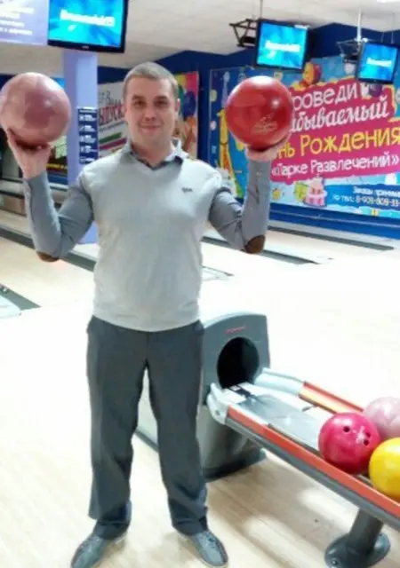 Артём из Липецка, мне 37, познакомлюсь без обязательств