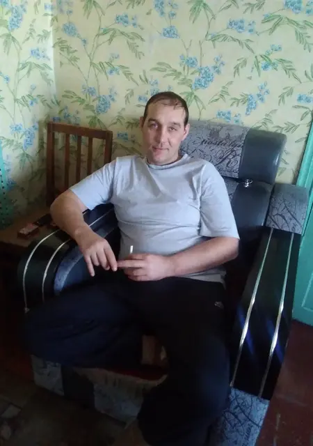 Я Александр, 42, знакомлюсь на одну ночь в Саянске
