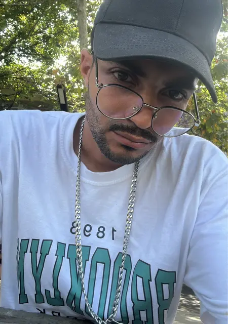 Карл из Тимашевска, ищу на сайте знакомства без обязательств