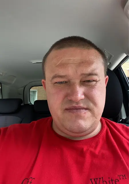 Евгений из Брянска, мне 41, познакомлюсь для открытые отношения