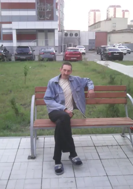 Я Евгений, 52, из Иванова, ищу знакомства без обязательств