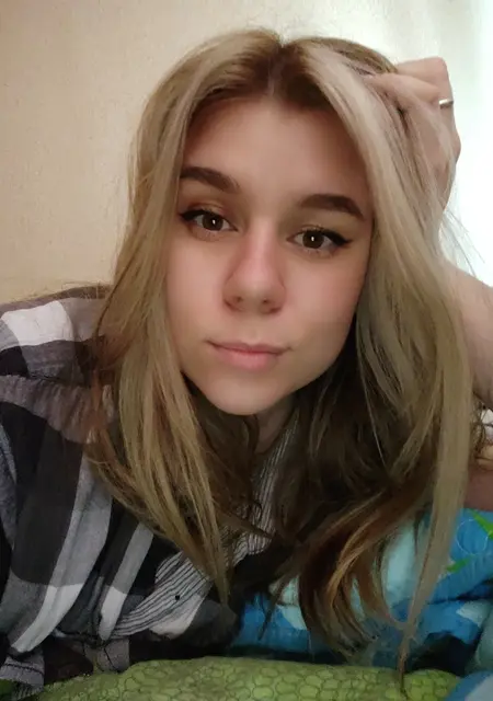 Арина из Майкопа, ищу на сайте дружбу