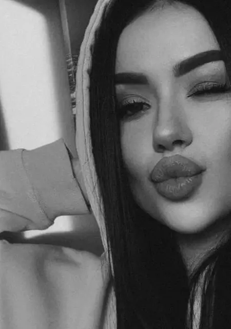 Я Юлия, 25, из Краснодара, ищу знакомства без обязательств