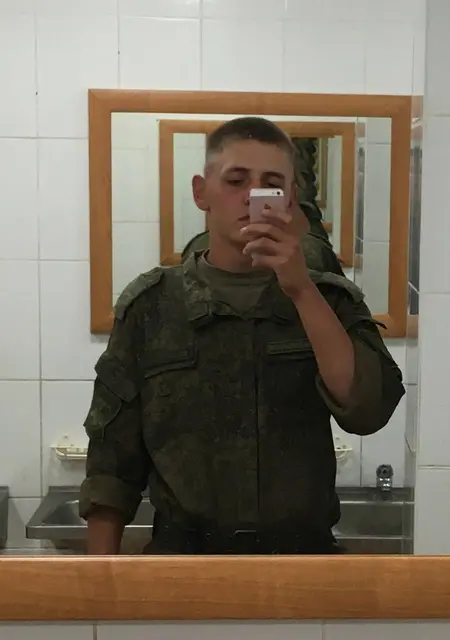 Артем из Ростова-на-Дону, ищу на сайте знакомства без обязательств